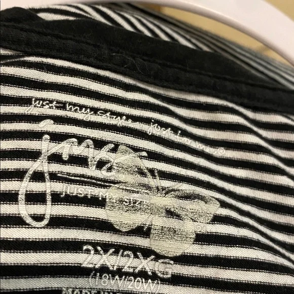 Just My Size 2X Top Good condition - Picture 2 of 2